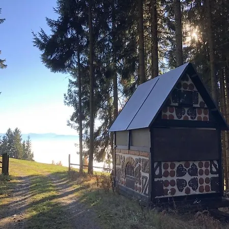 بيت للعطل 1-bedroom *